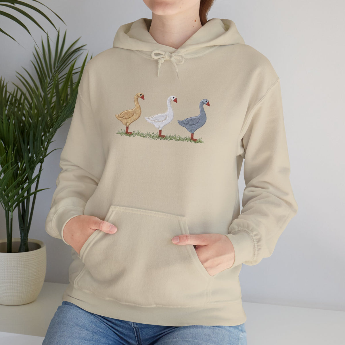 Unisex Duck Graphic Hoodie – Cozy Bird Lover Sweatshirt, Casual Pullover Hoodie