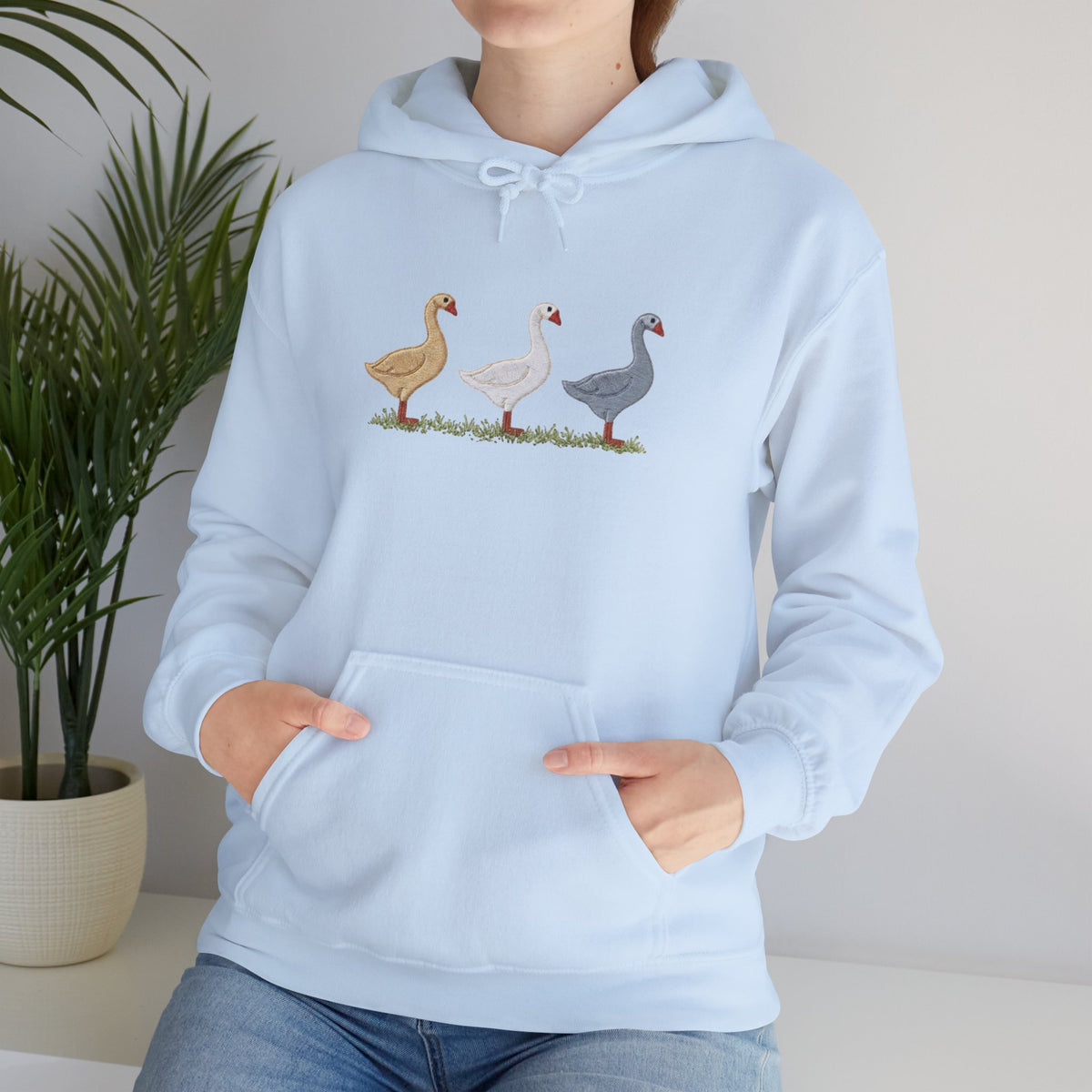 Unisex Duck Graphic Hoodie – Cozy Bird Lover Sweatshirt, Casual Pullover Hoodie